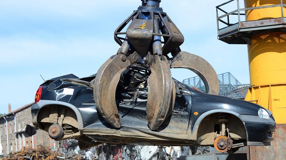 Broyage destruction vehicule hors usage