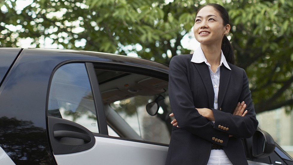 Conductrice voiture sans permis