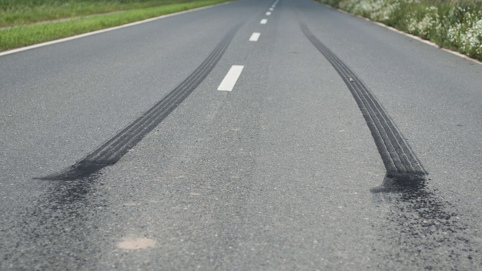 Traces freinage route