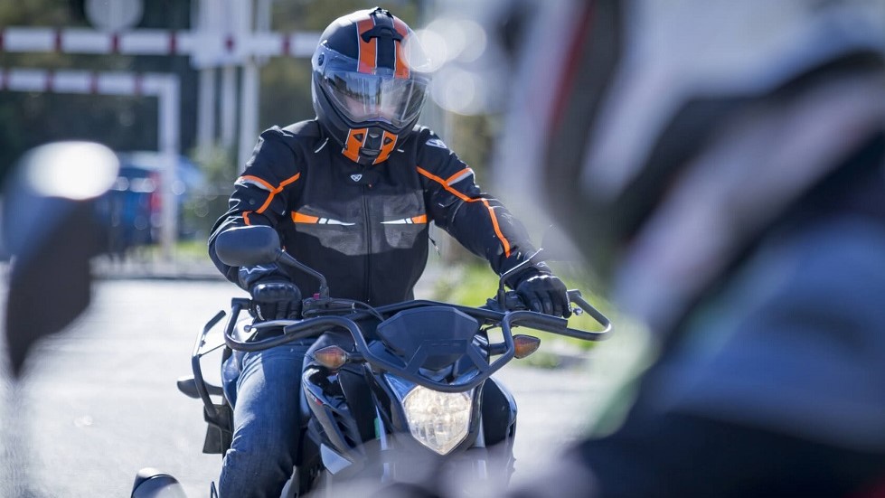 Candidat examen permis moto