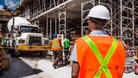 Grand groupe – construction