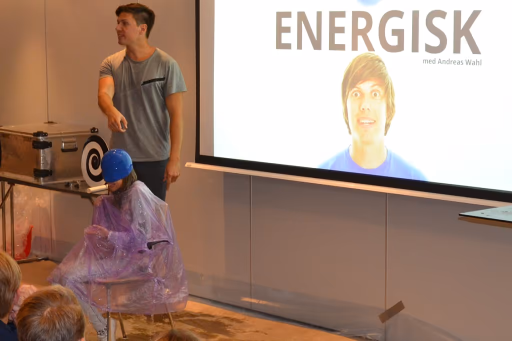 Stappfullt i Kunnskapsbyens Hus