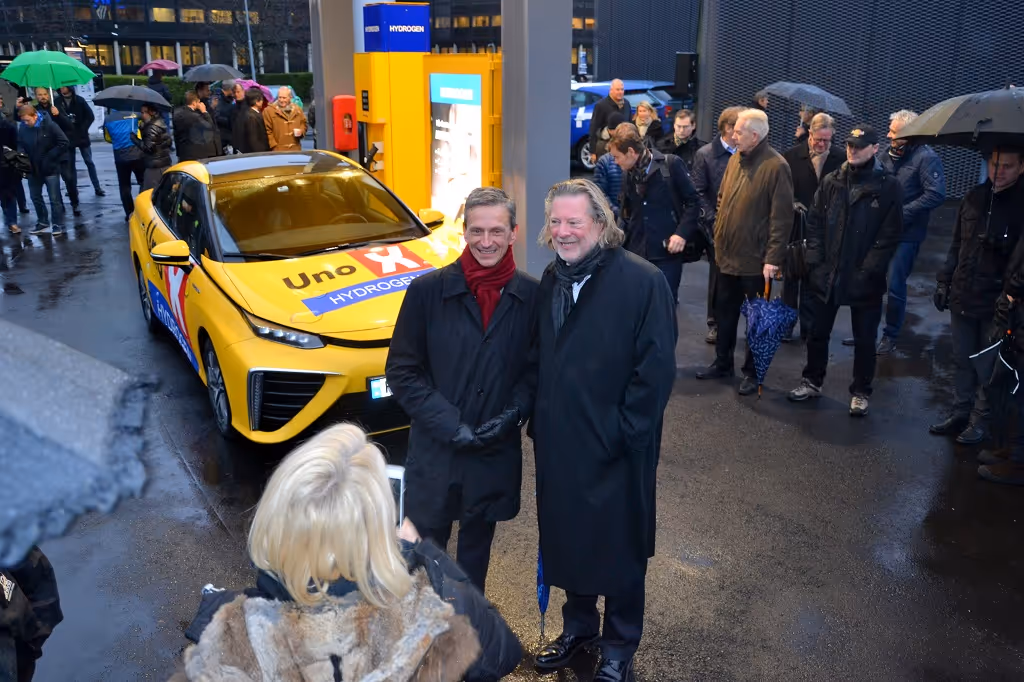 Uno-X åpnet sin første hydrogenstasjon