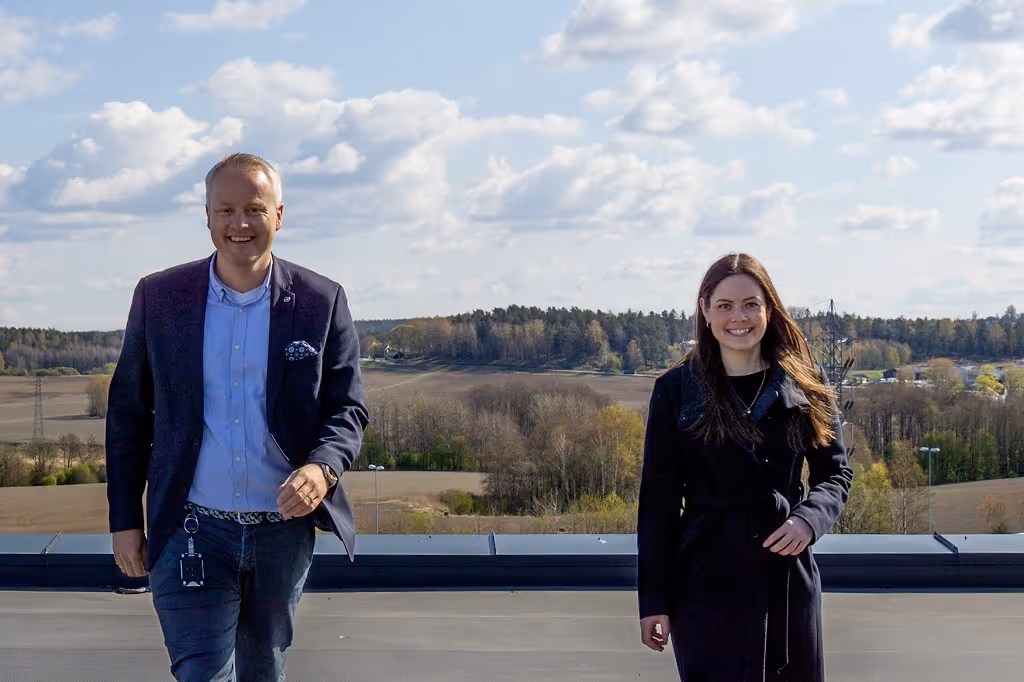 Leier ut solcelleanlegg på store tak
