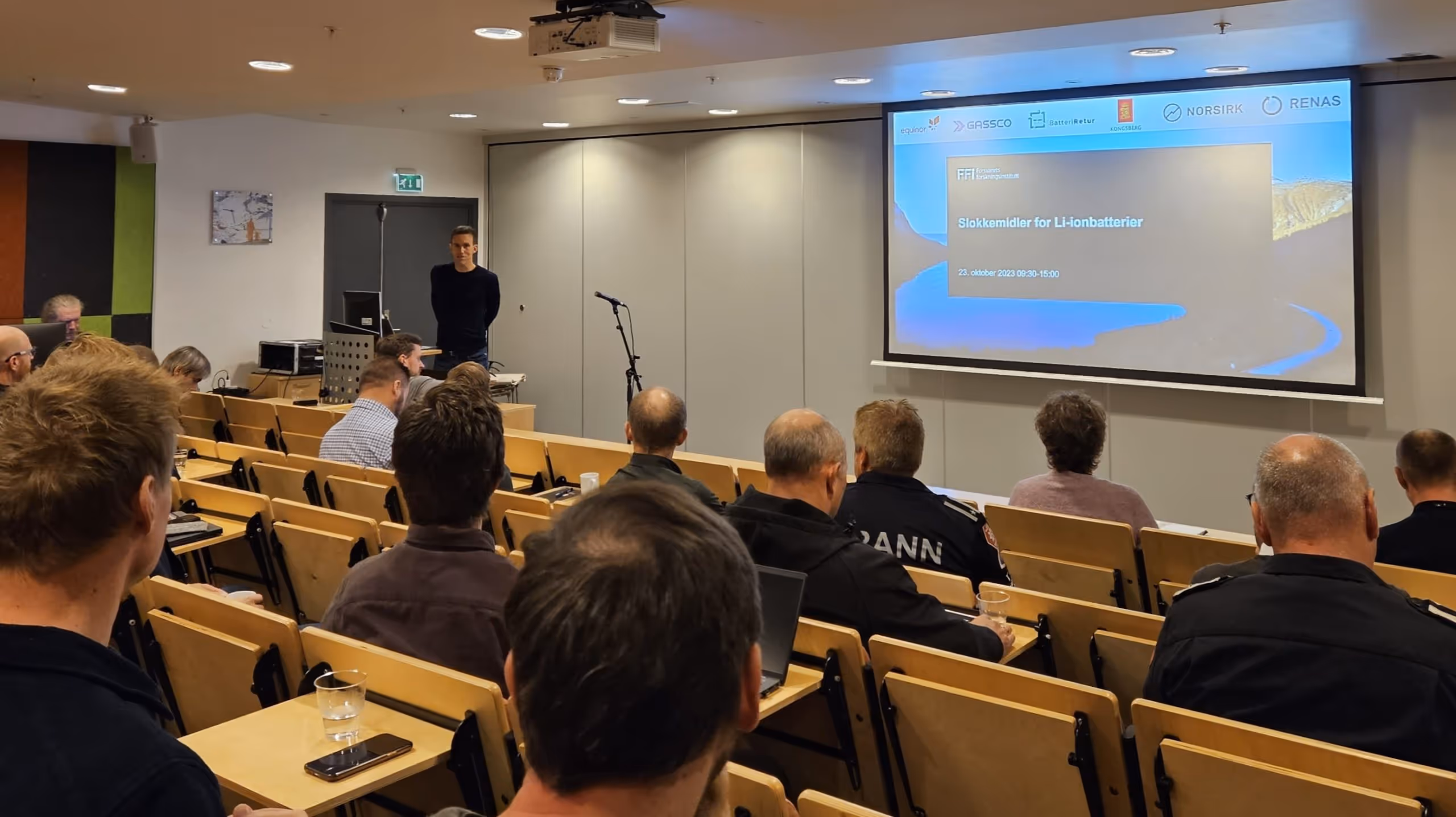 Kunnskapsdeling om slokking av batteribrann