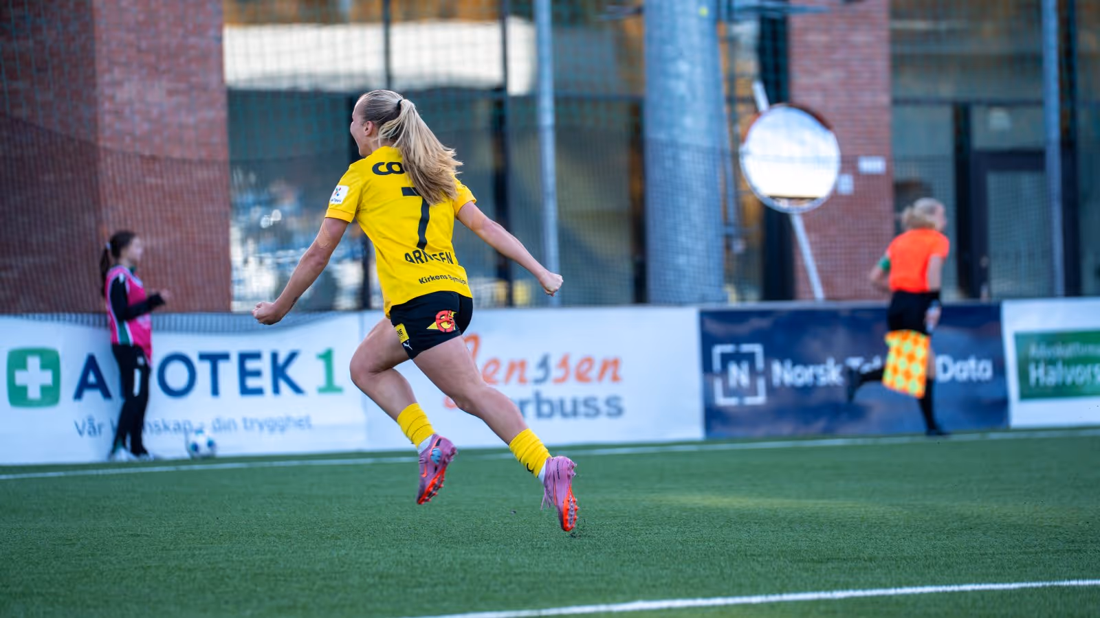 Ny i Kunnskapsbyen: LSK Kvinner FK