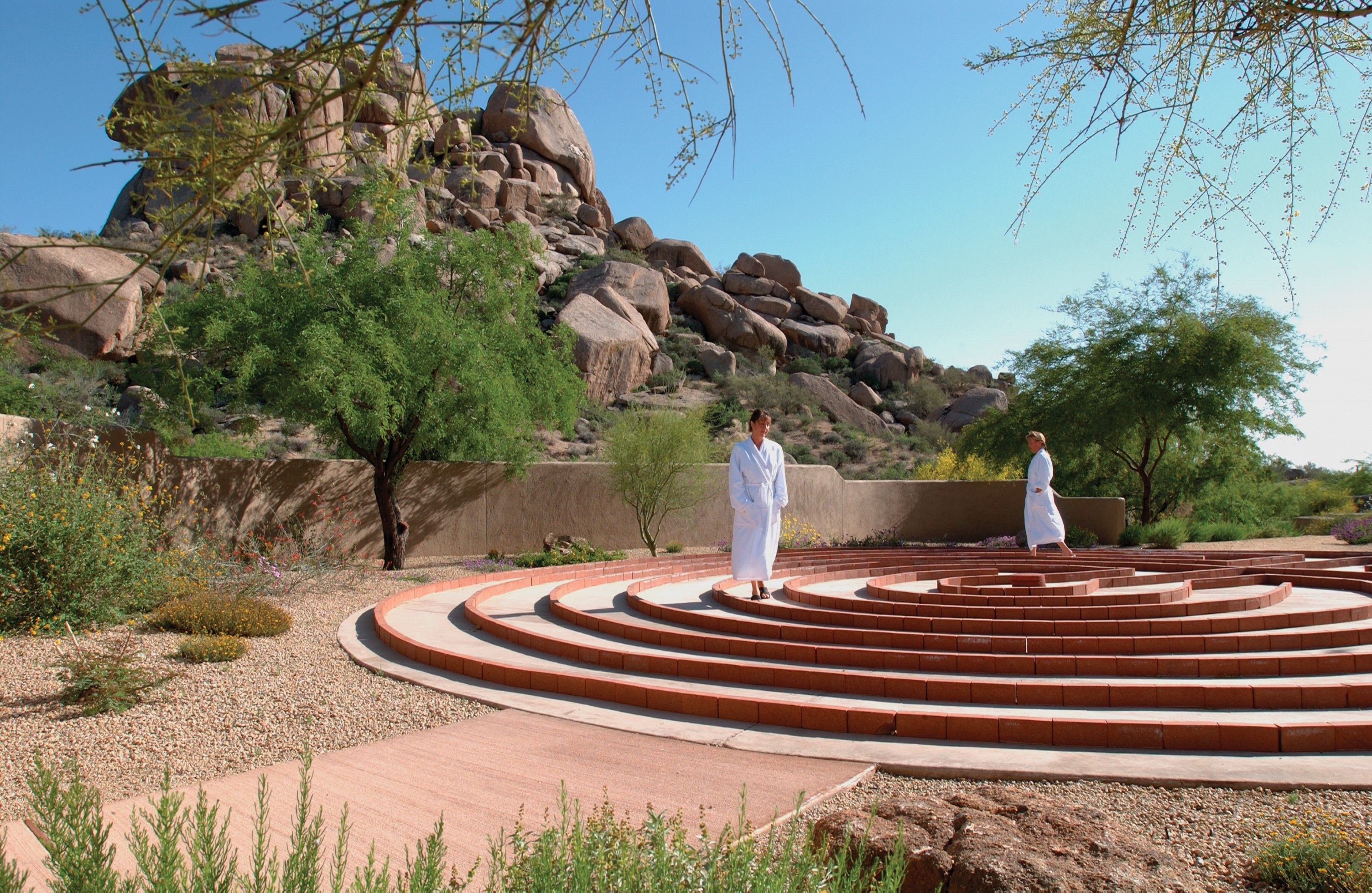 Desert Bathing: How These Arizona Resorts are Helping Wellness Seekers connect to the Natural World
