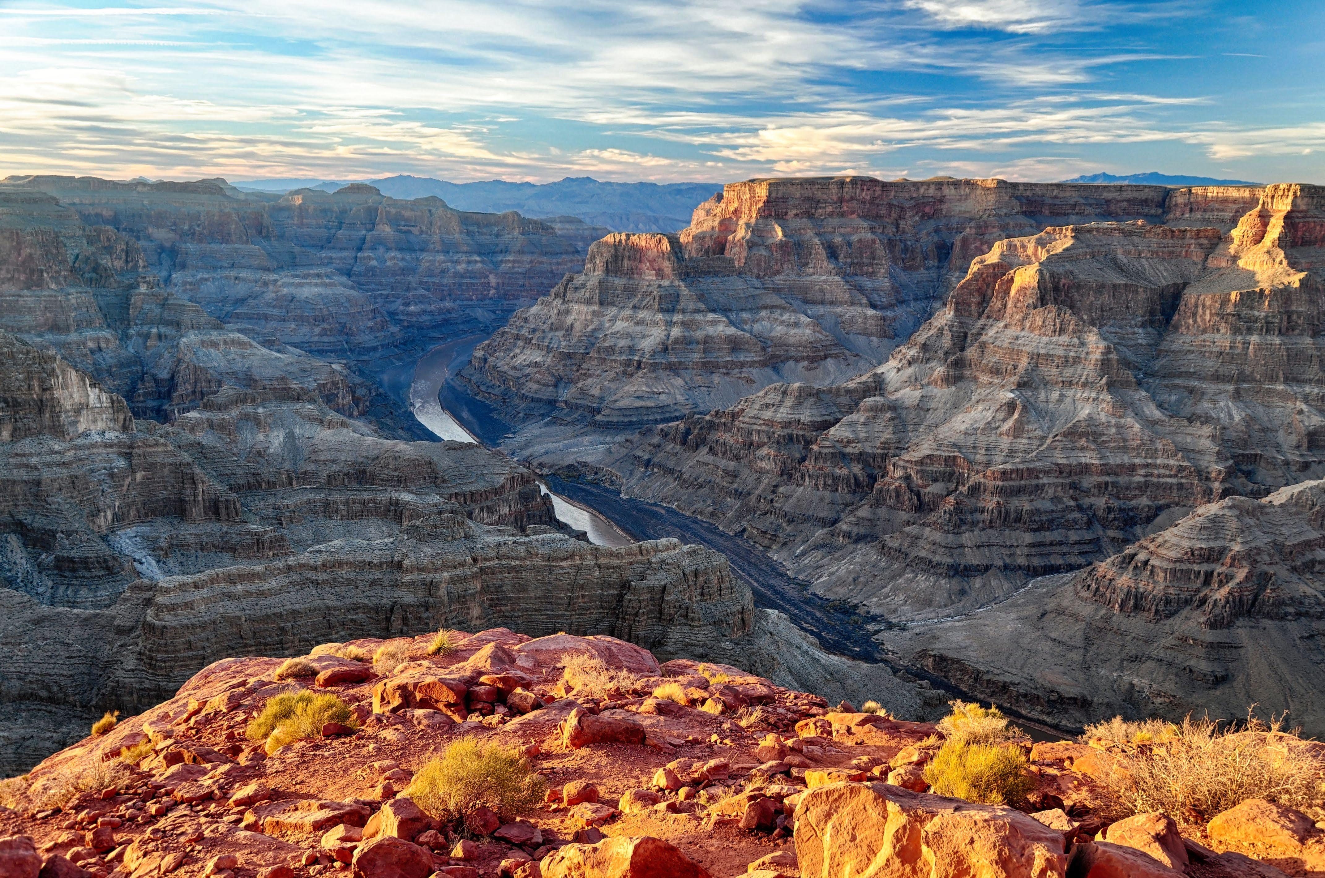 The Best Time to Visit the Grand Canyon for Temperate Weather and Smaller Crowds