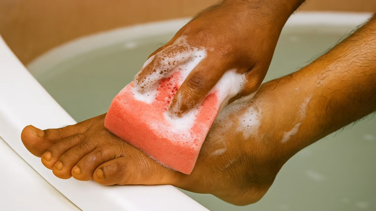 How to Treat Strawberry Legs at Home?