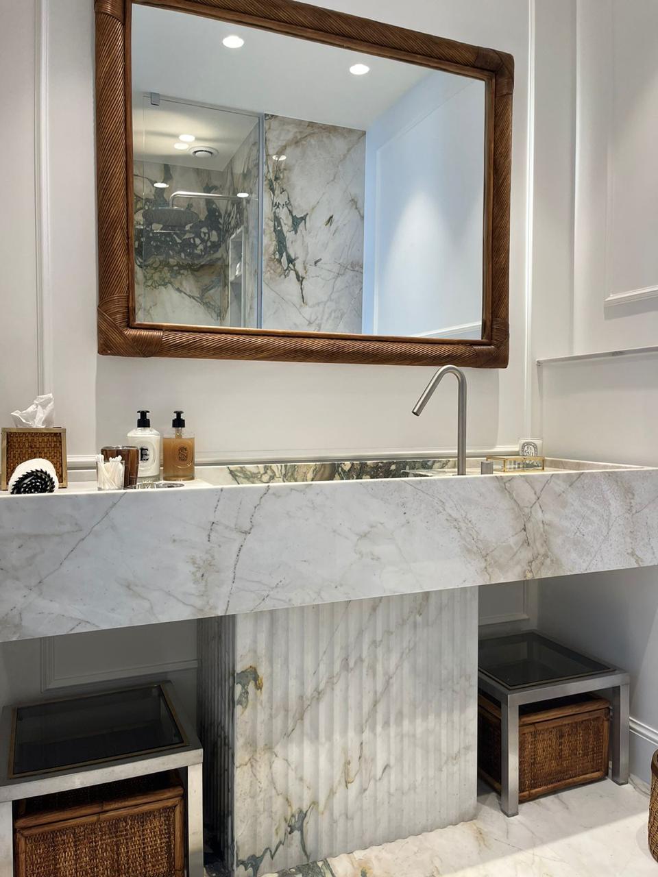 Calacatta Monet Washbasin