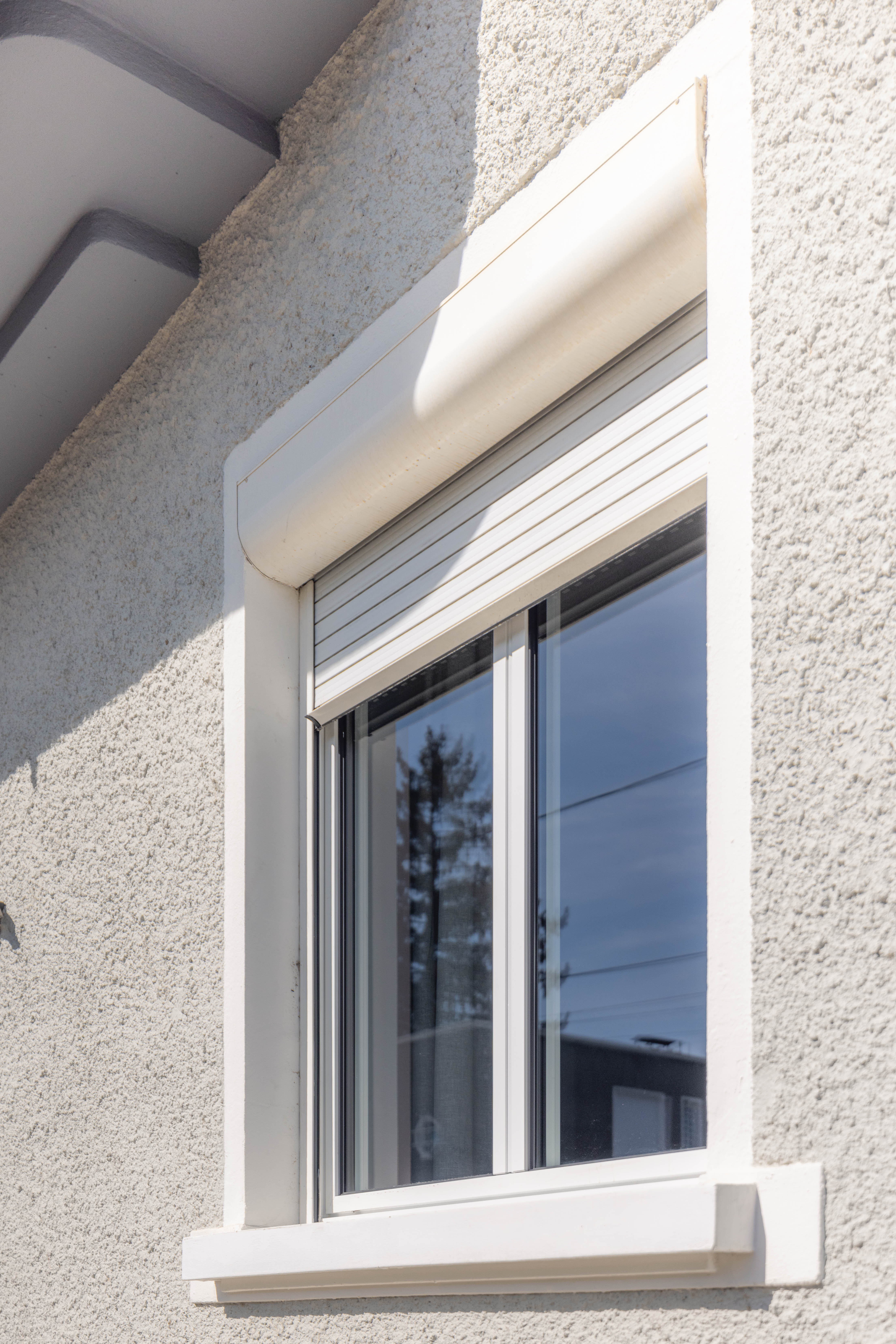 Volet Roulant PVC sur mesure — MD Rénov', pose de menuiseries en Haute-Savoie