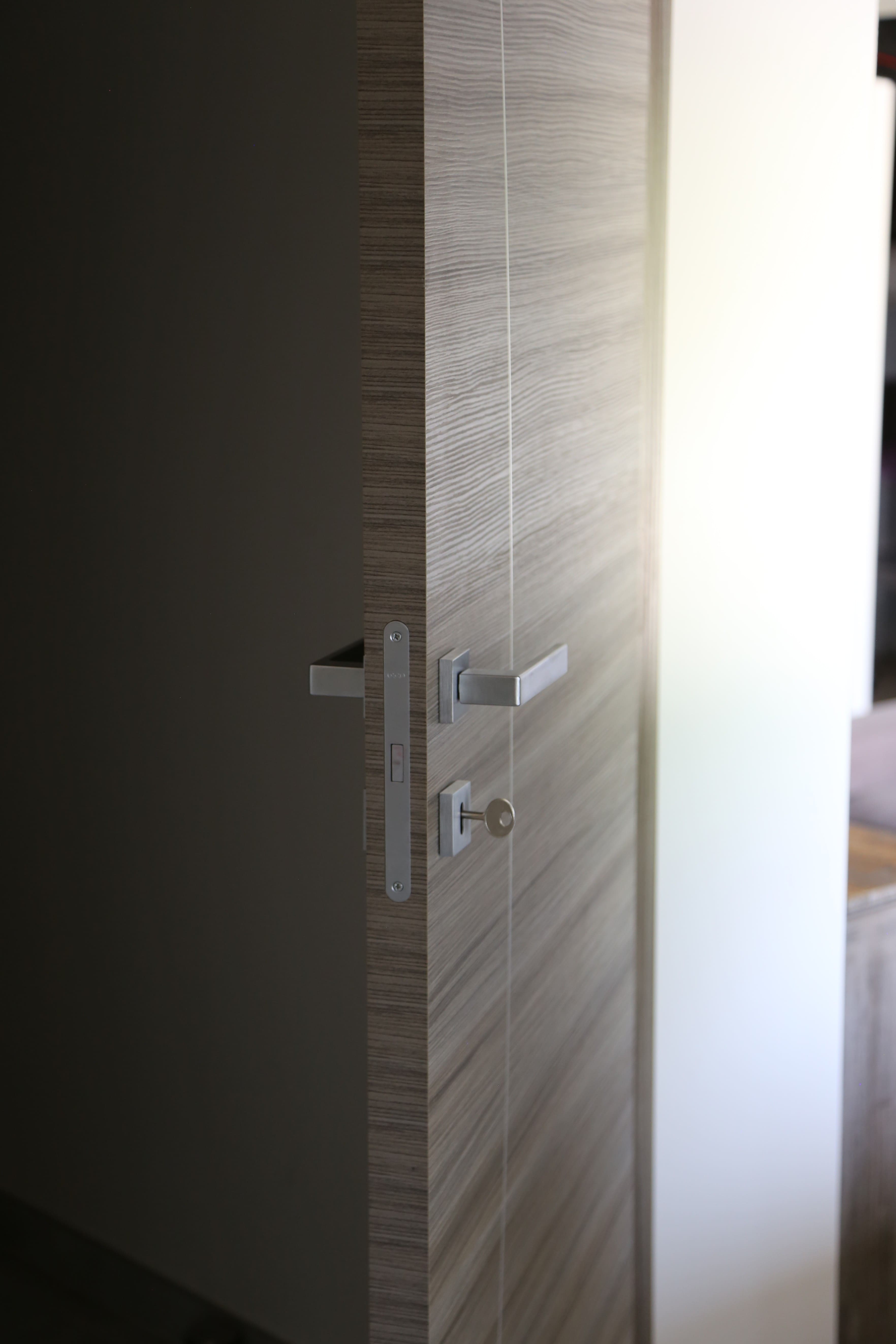 Portes intérieures design sur mesure à Seynod (Annecy) — photo 4, MD Rénov'