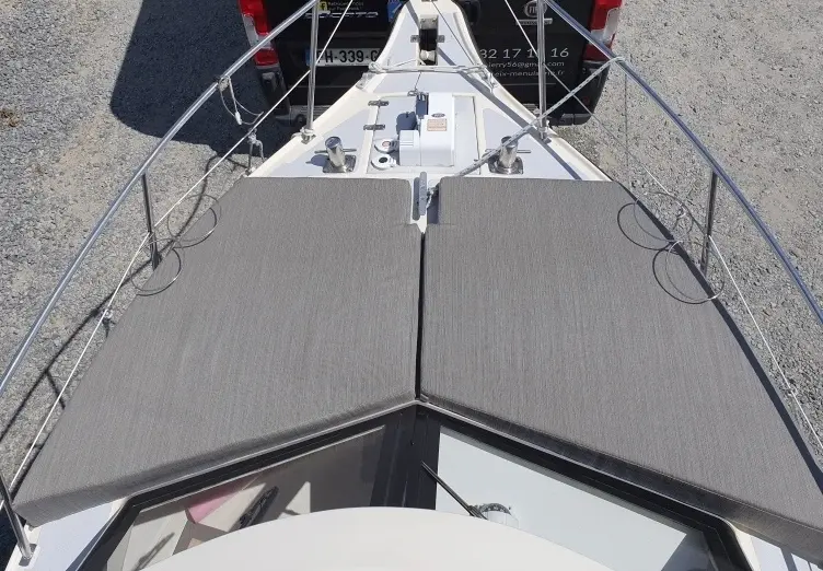 Coussins sur mesure bain de soleil pour bateau