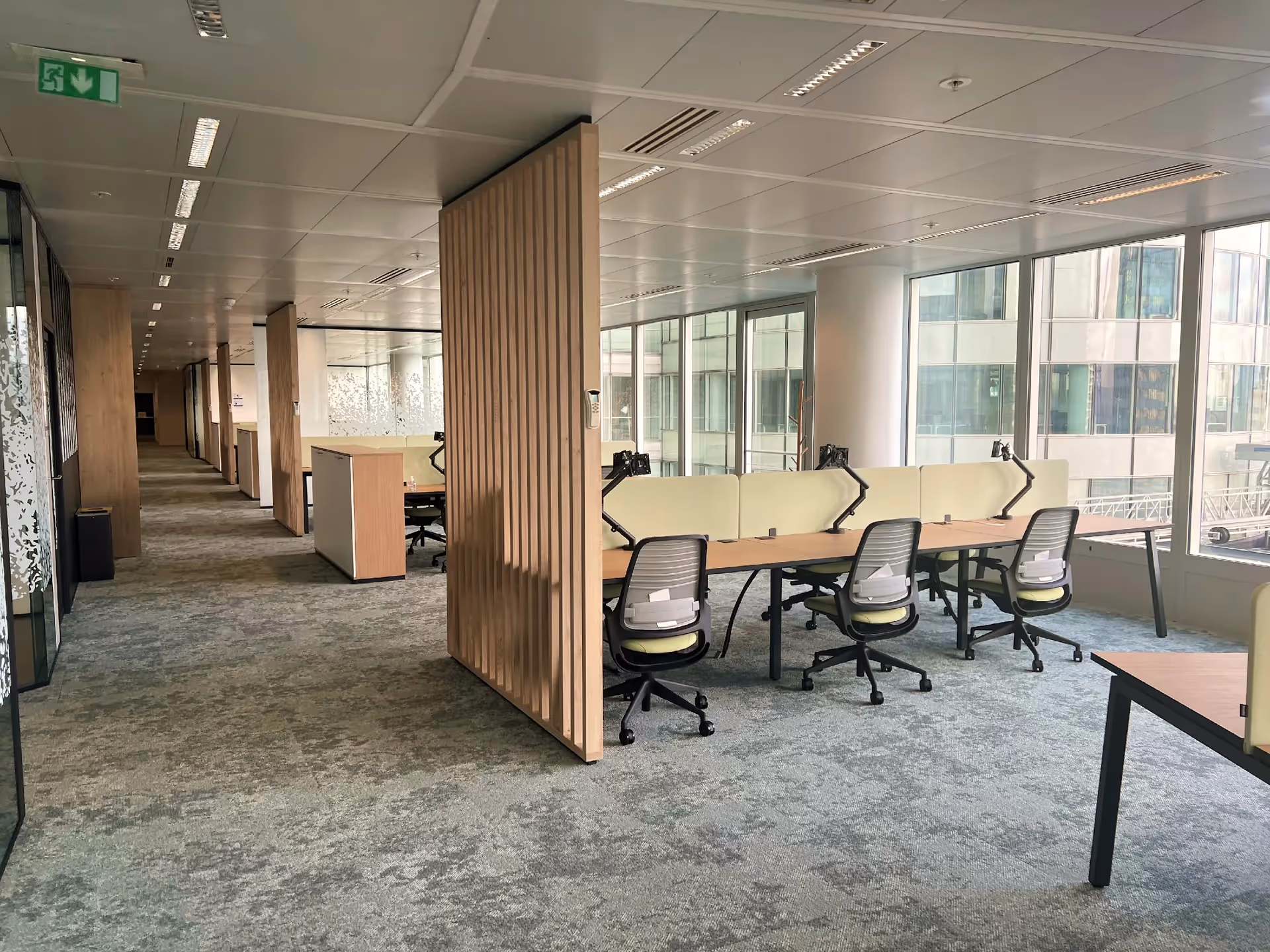 Mission globale « design & build » sur 3 600 m² pour 450 collaborateurs en flex office.