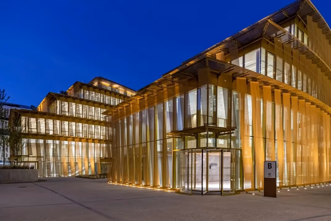 Maîtrise d'œuvre pour l'aménagement du site Le Floresco à Saint-Mandé : 22 000 m² pour 2 400 collaborateurs.