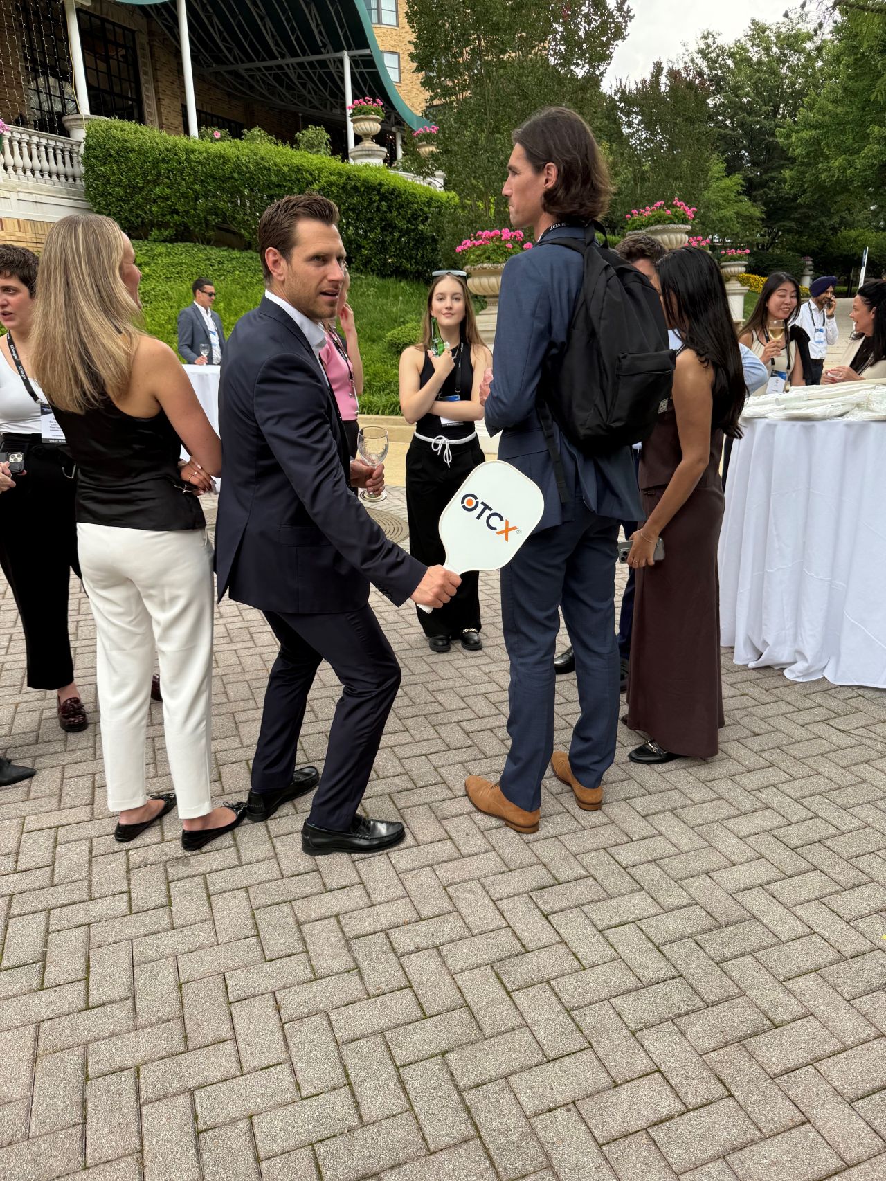 No alternative text description for this image