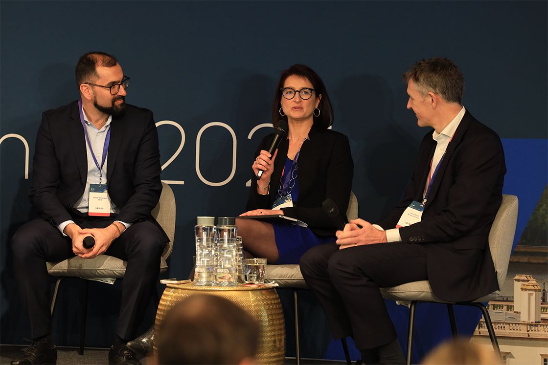 No alternative text description for this image