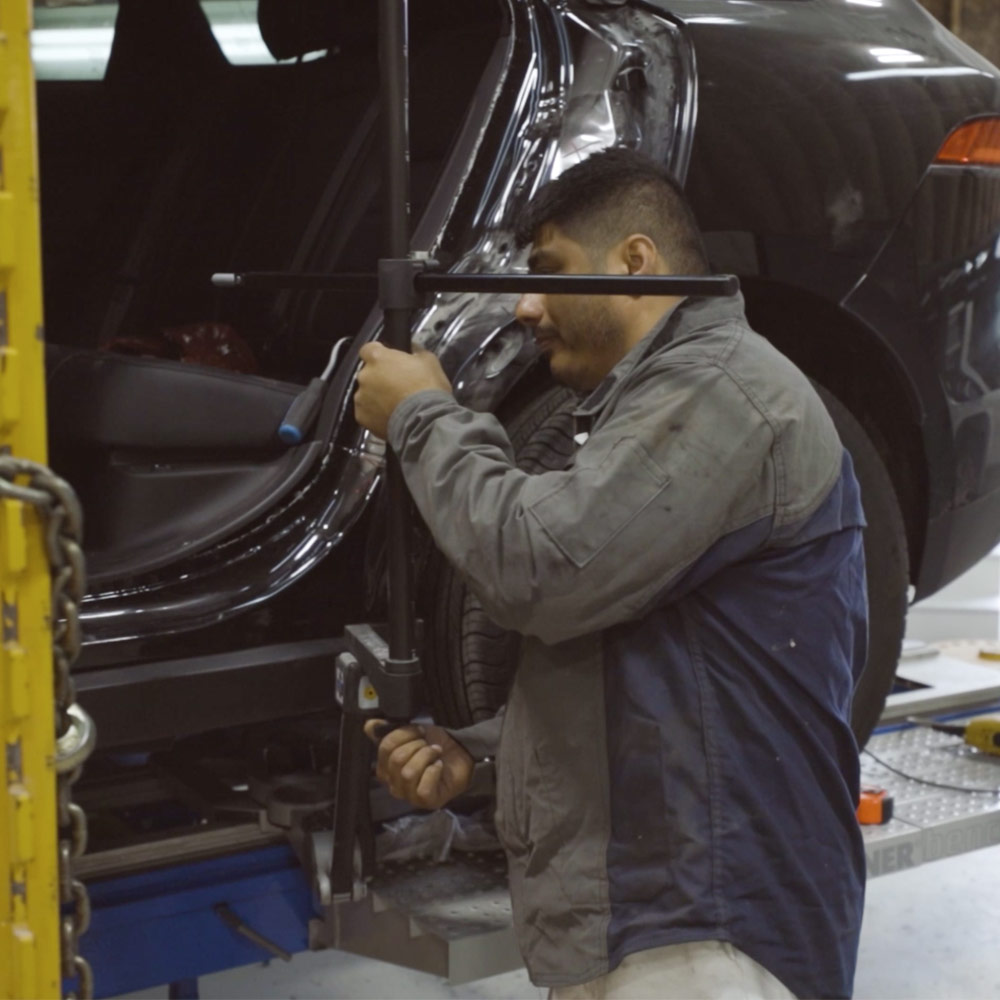 Range Rover And Jaguar Collision Repair