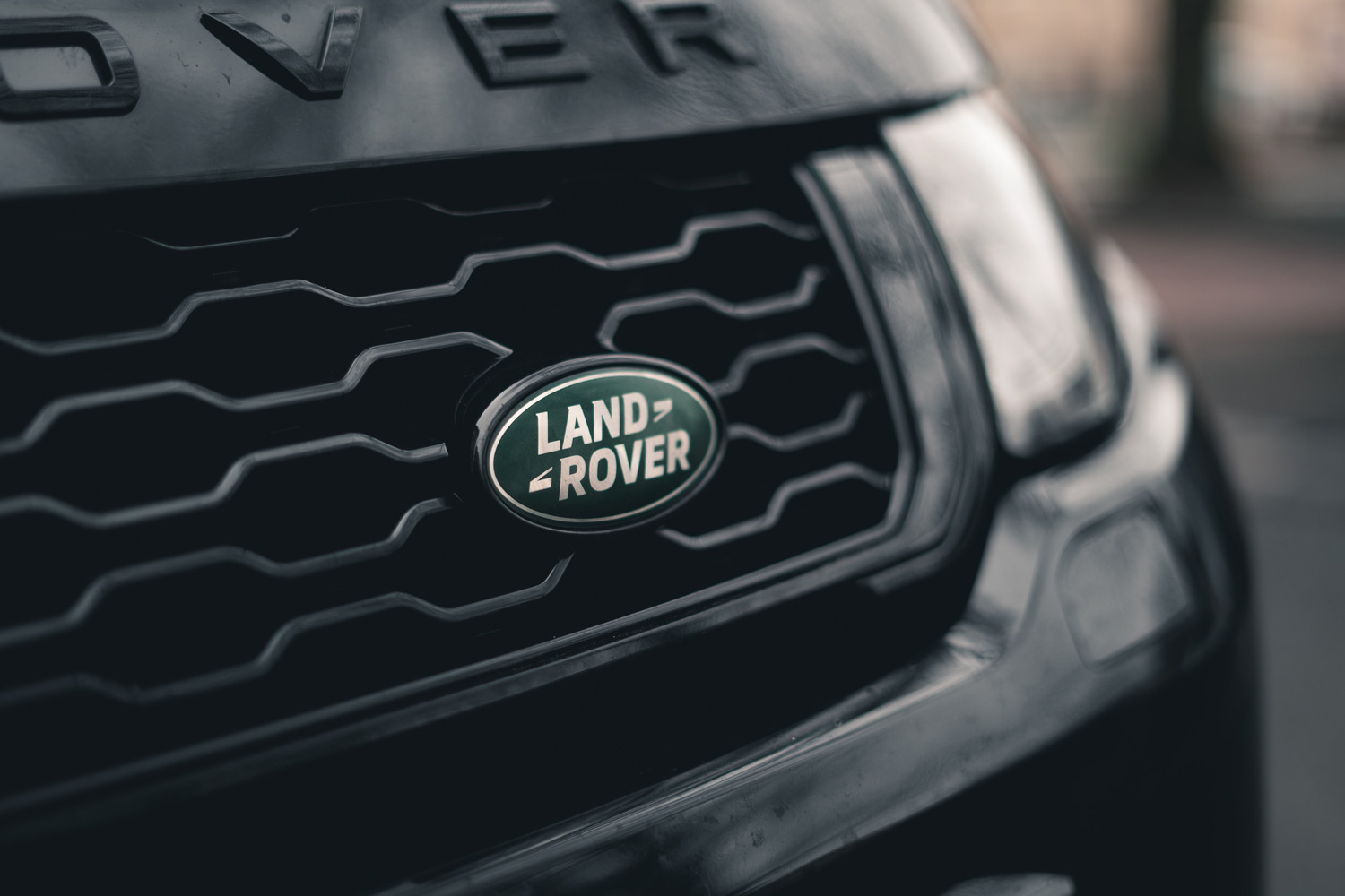 Certified Land Rover Repairs in Surrey