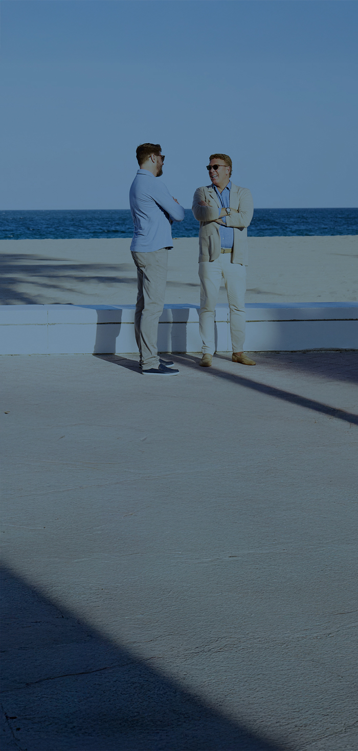 A Financial Plan That Starts With Your Life, And Stays With It.