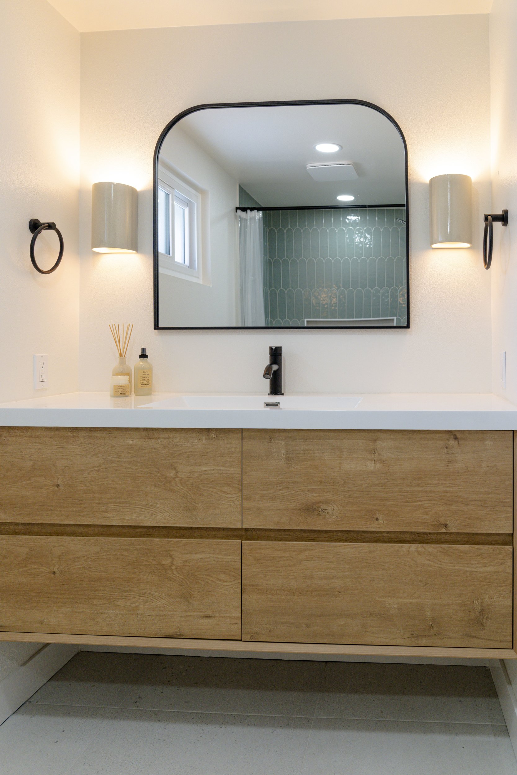 Warmwell Drive – Oak Vanity 01