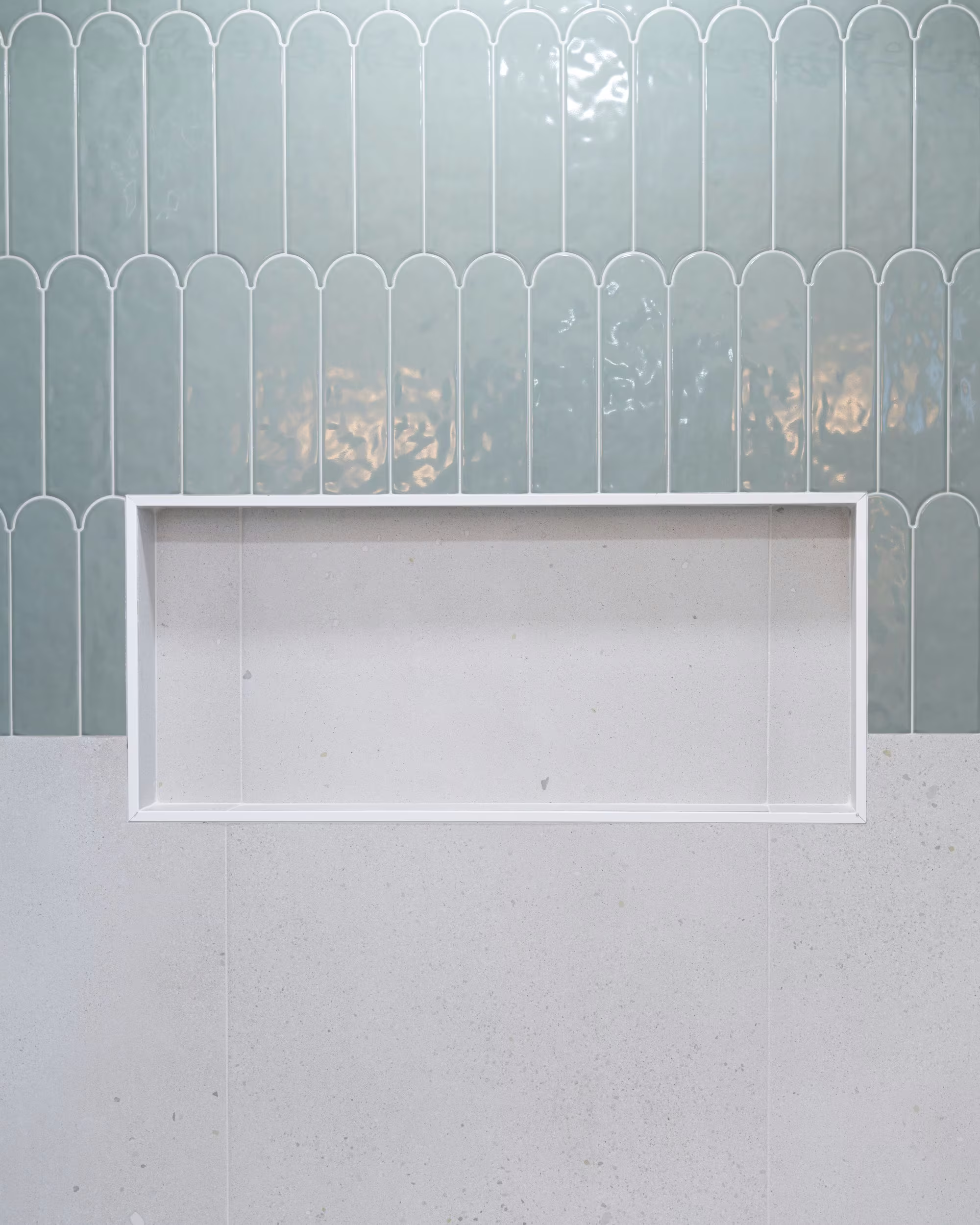 Warmwell Drive – Scalloped Tile Niche