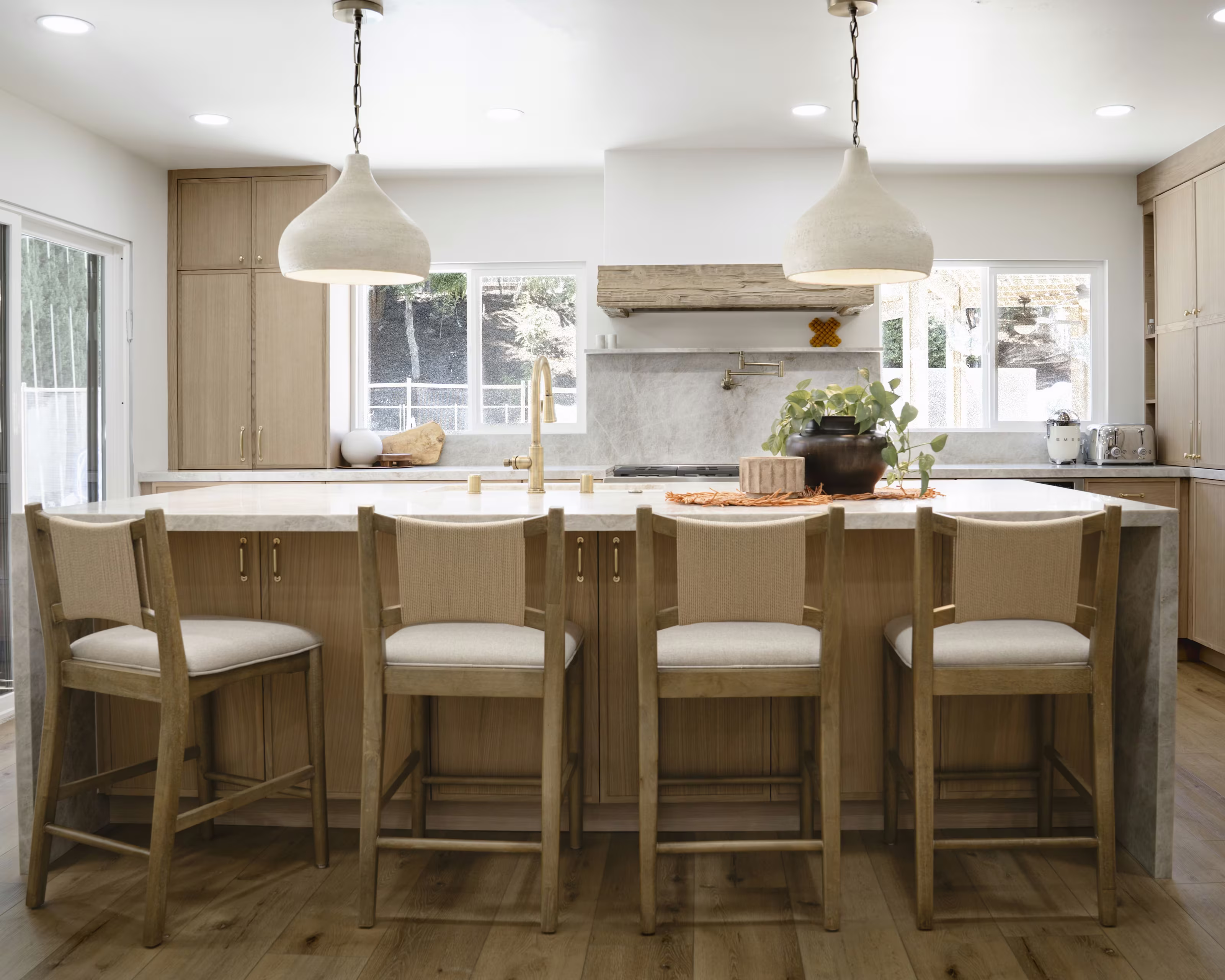 Warmwell Drive – Island Seating 01