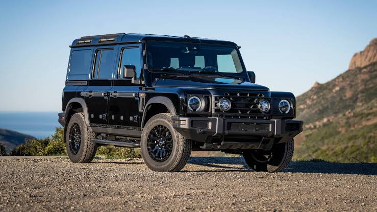 Grenadier Utility Wagon dans la neige