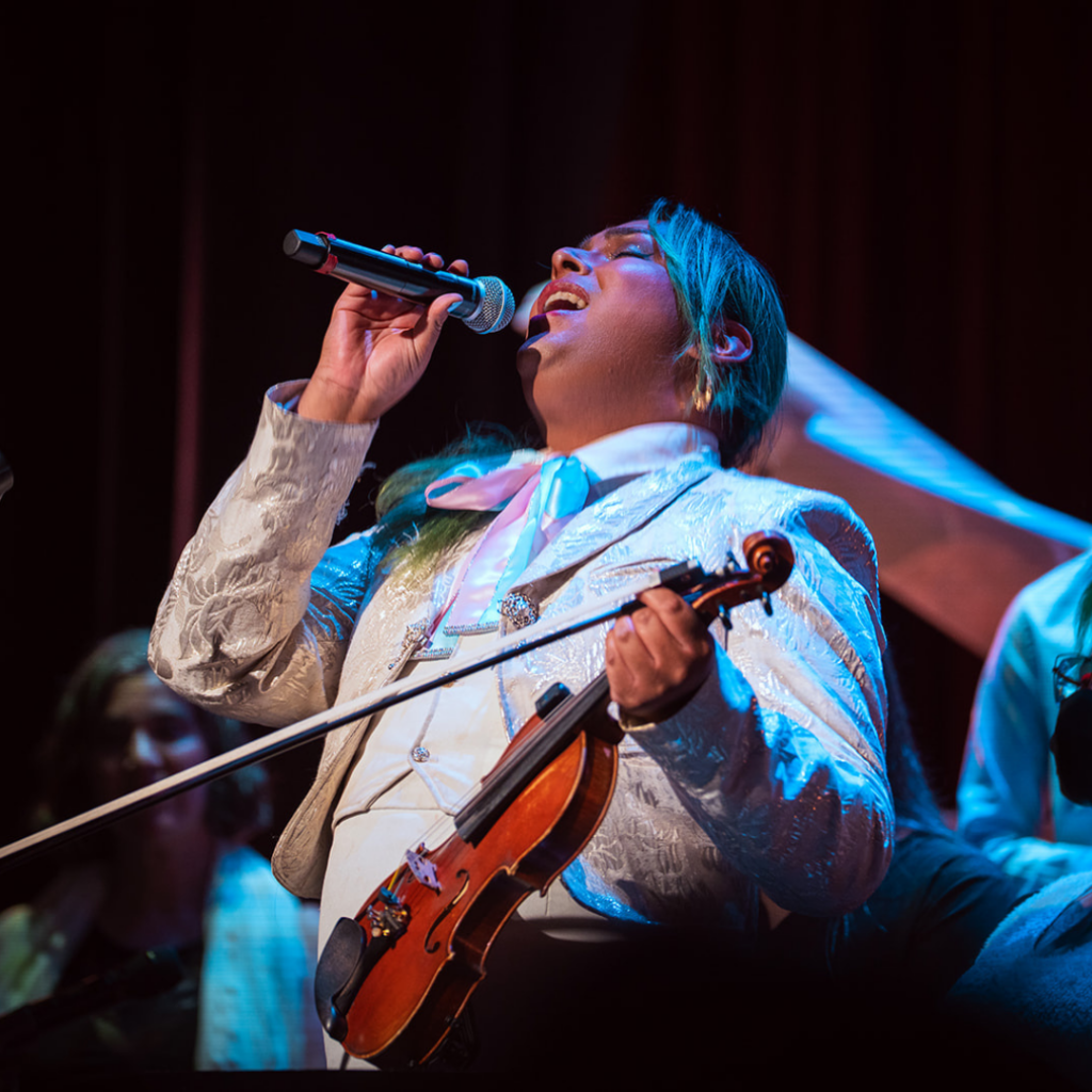 ¡Trans-Forming LA Tradición!