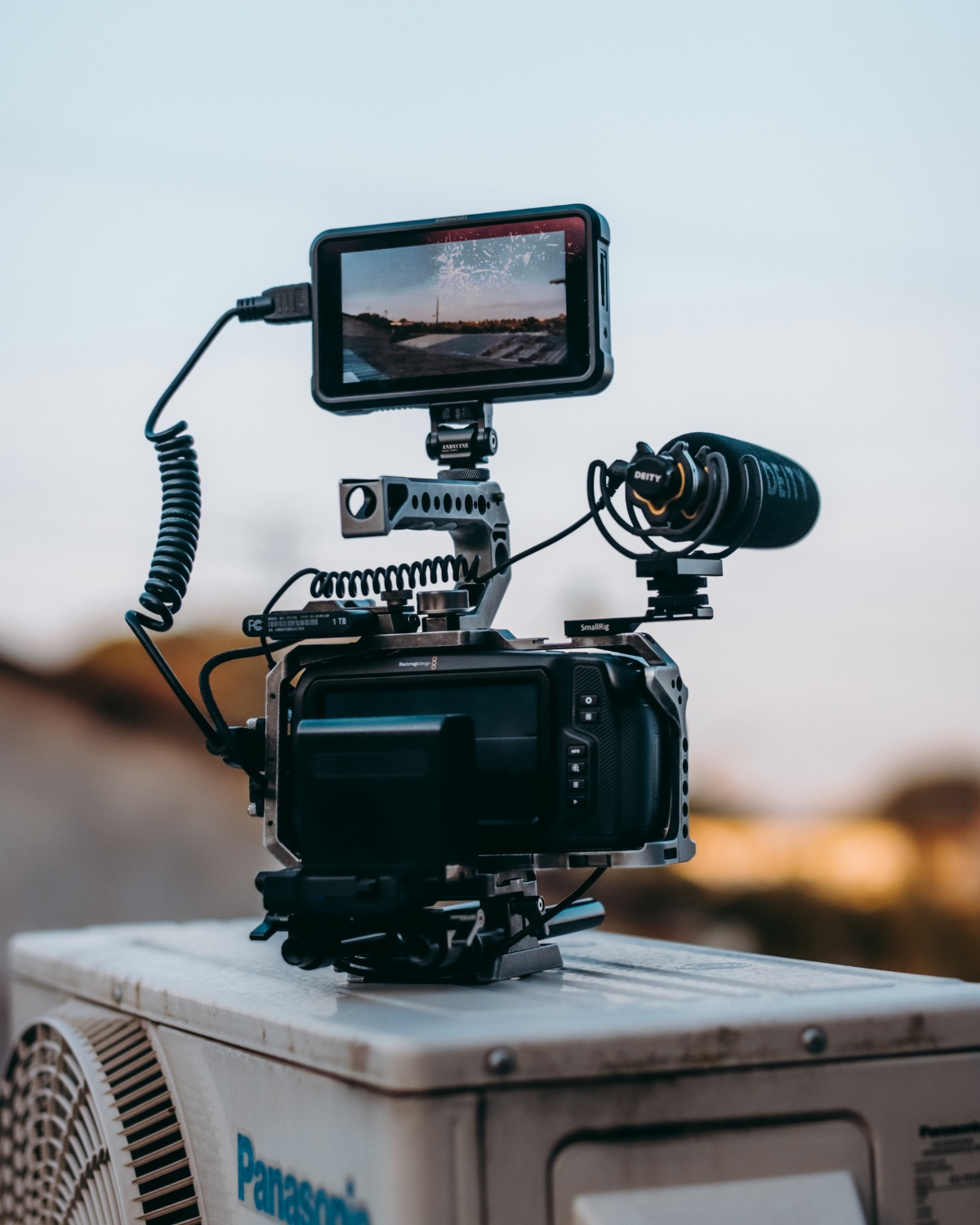 Camera_Rig_With_External_Monitor