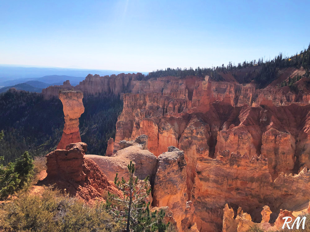 Bryce Canyon Hoodoos and Thor's Hammer Overview