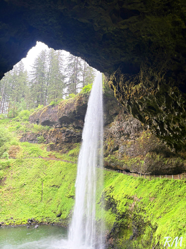 Silver Falls State Park Under South Falls