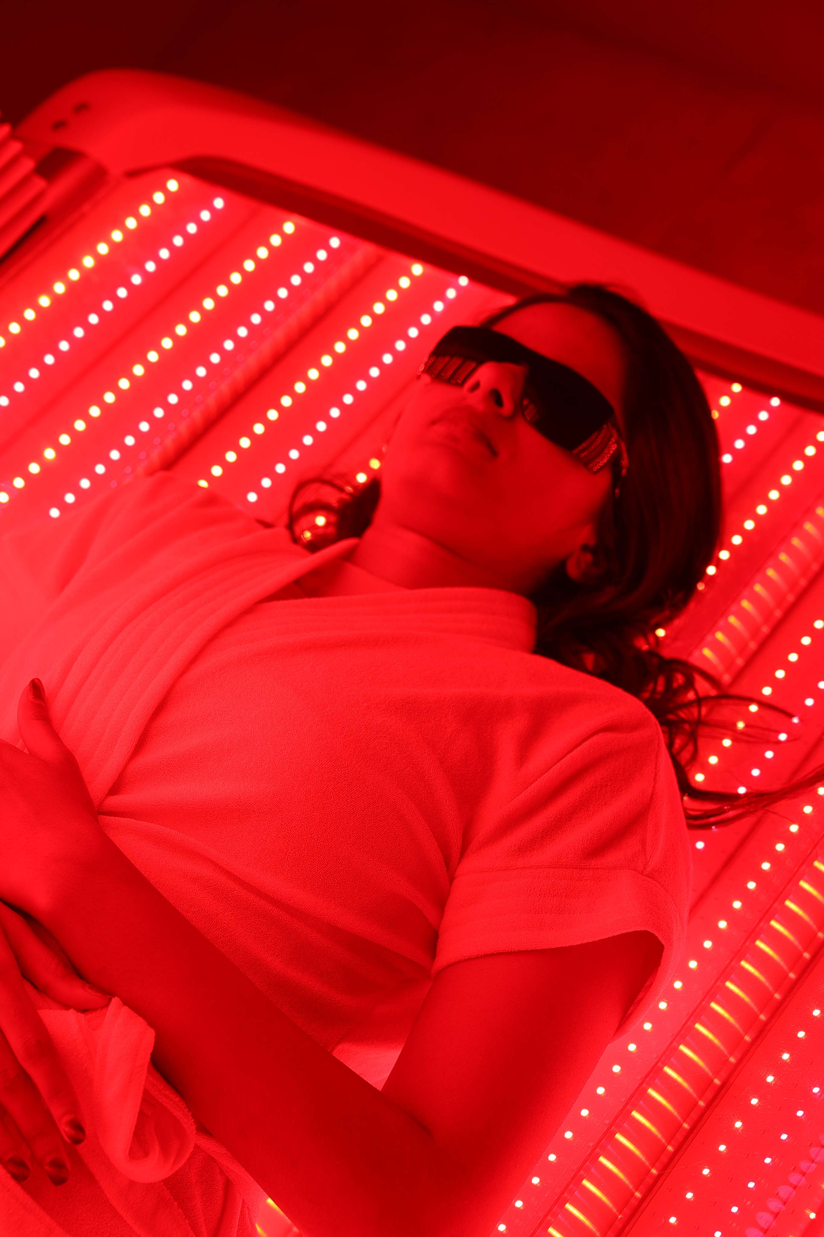 Collagen bed red light technology