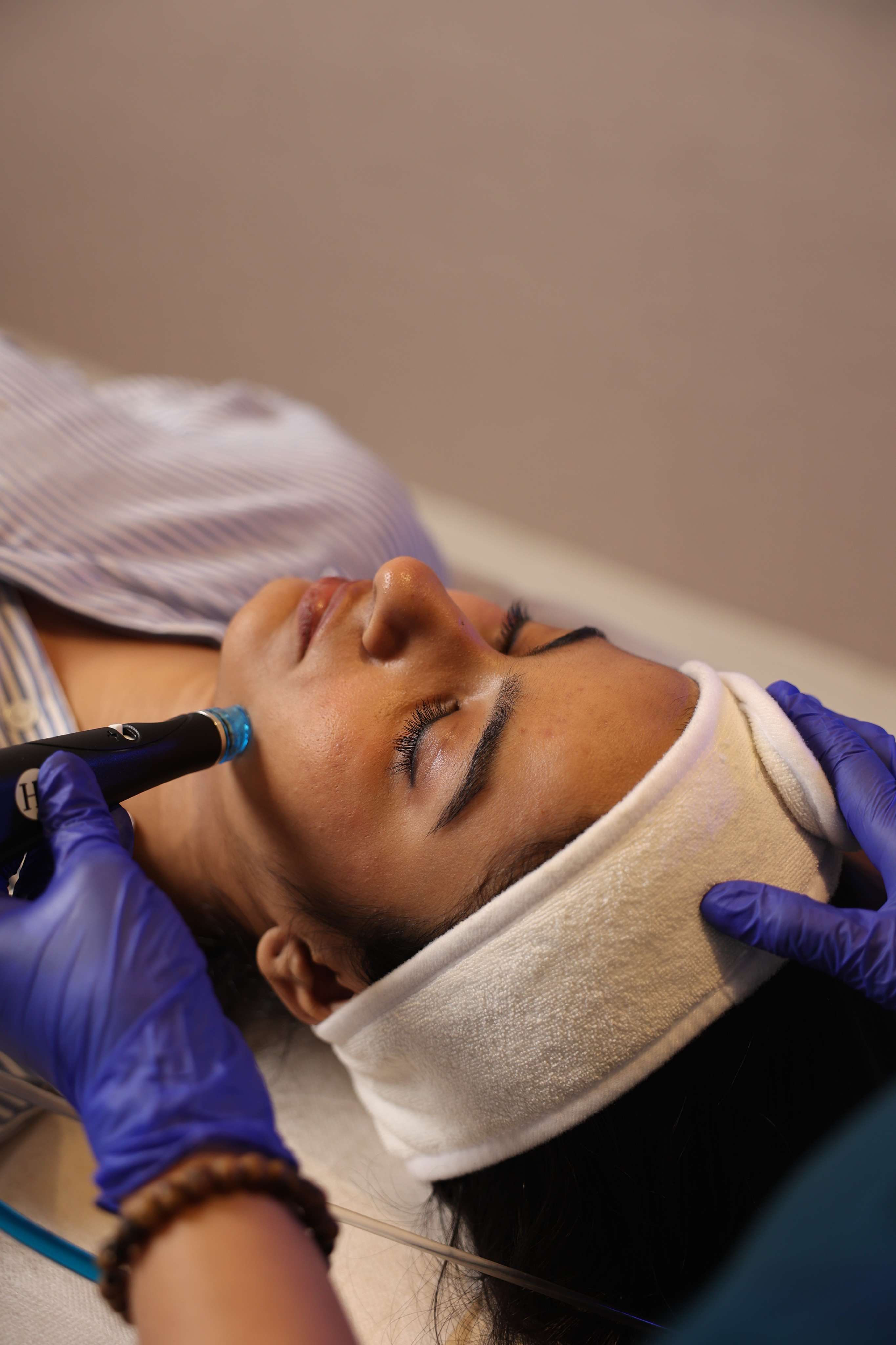 HydraFacial candidate consultation