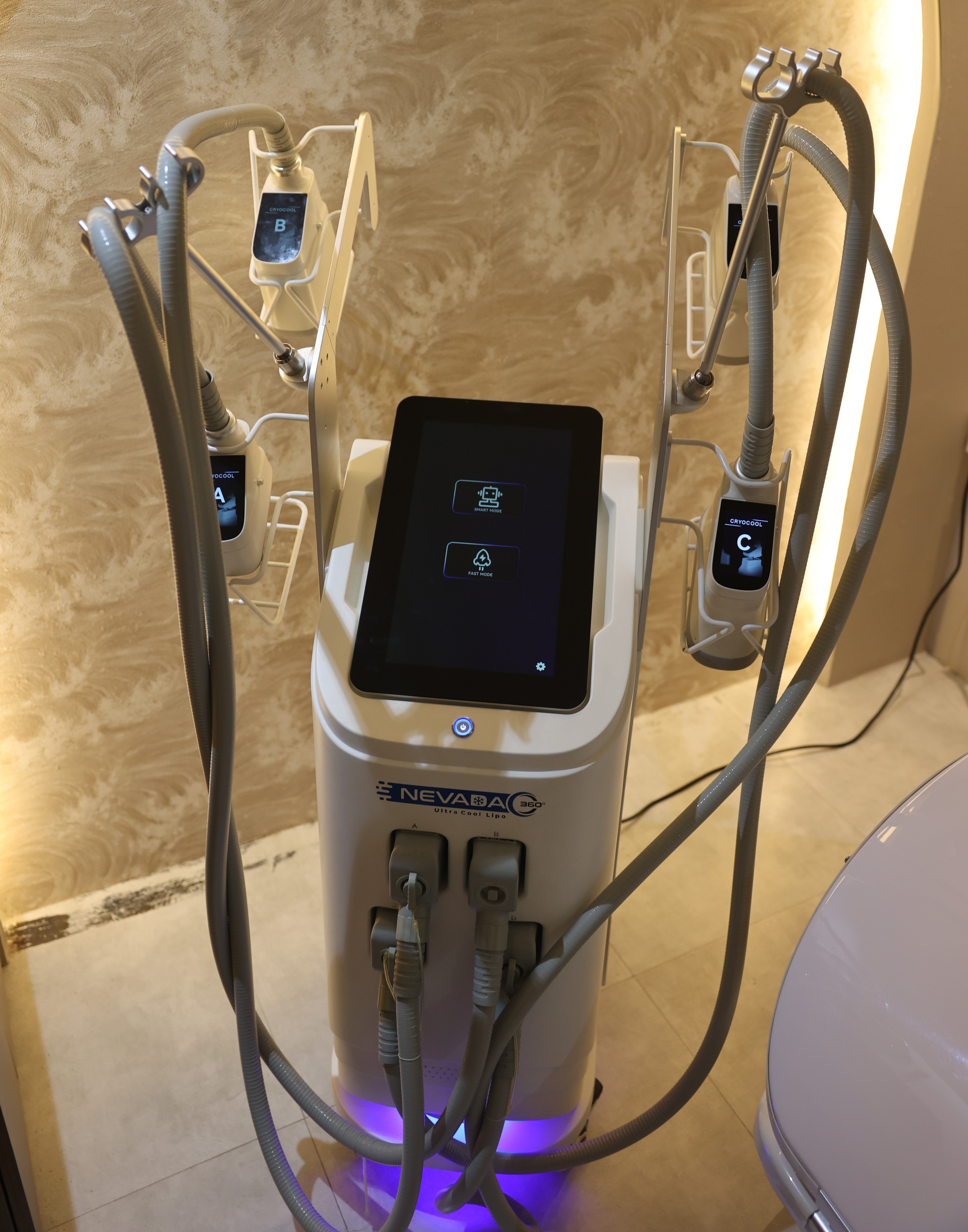 Cryosculpting fat reduction treatment