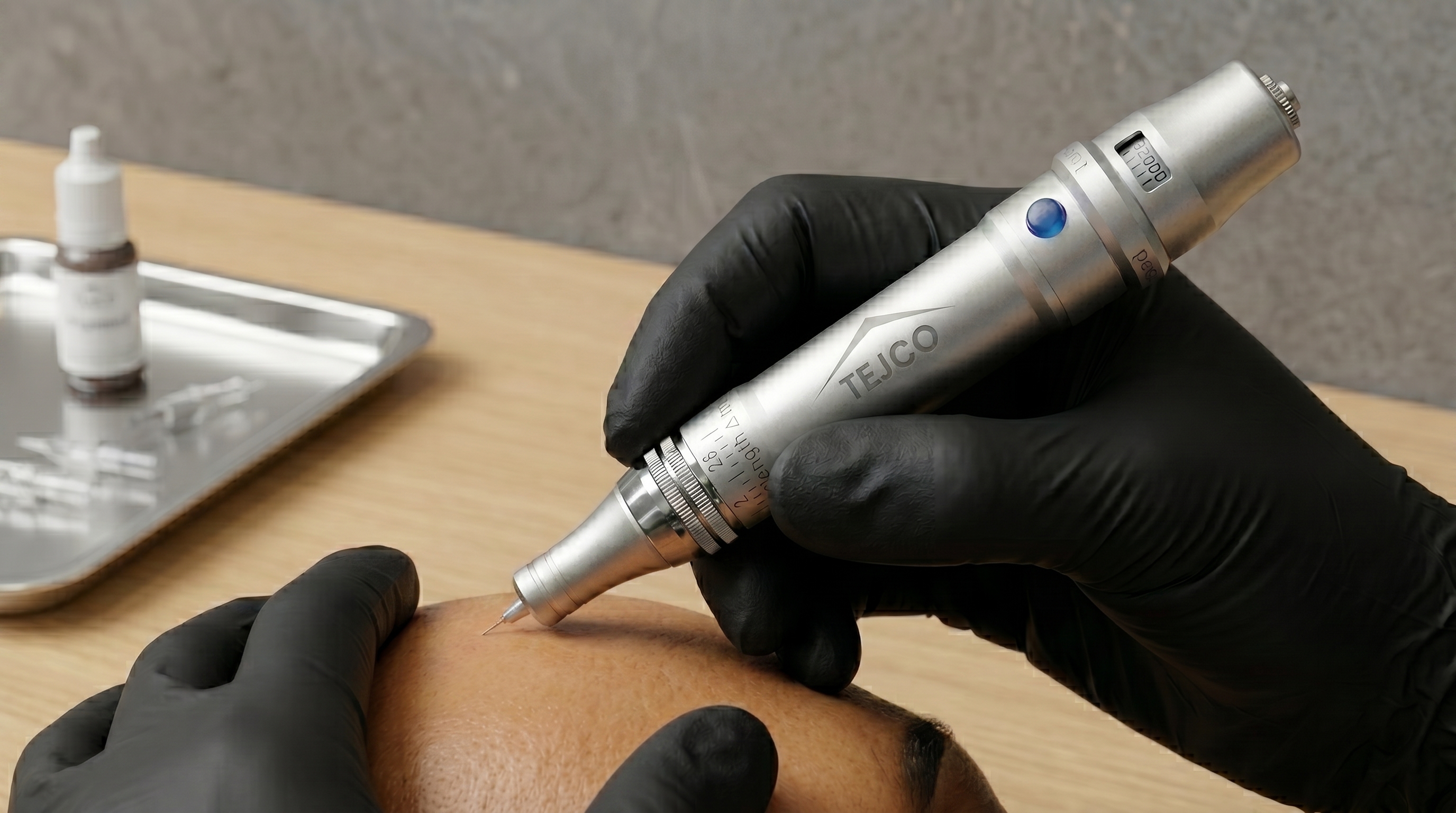 Scalp micropigmentation treatment