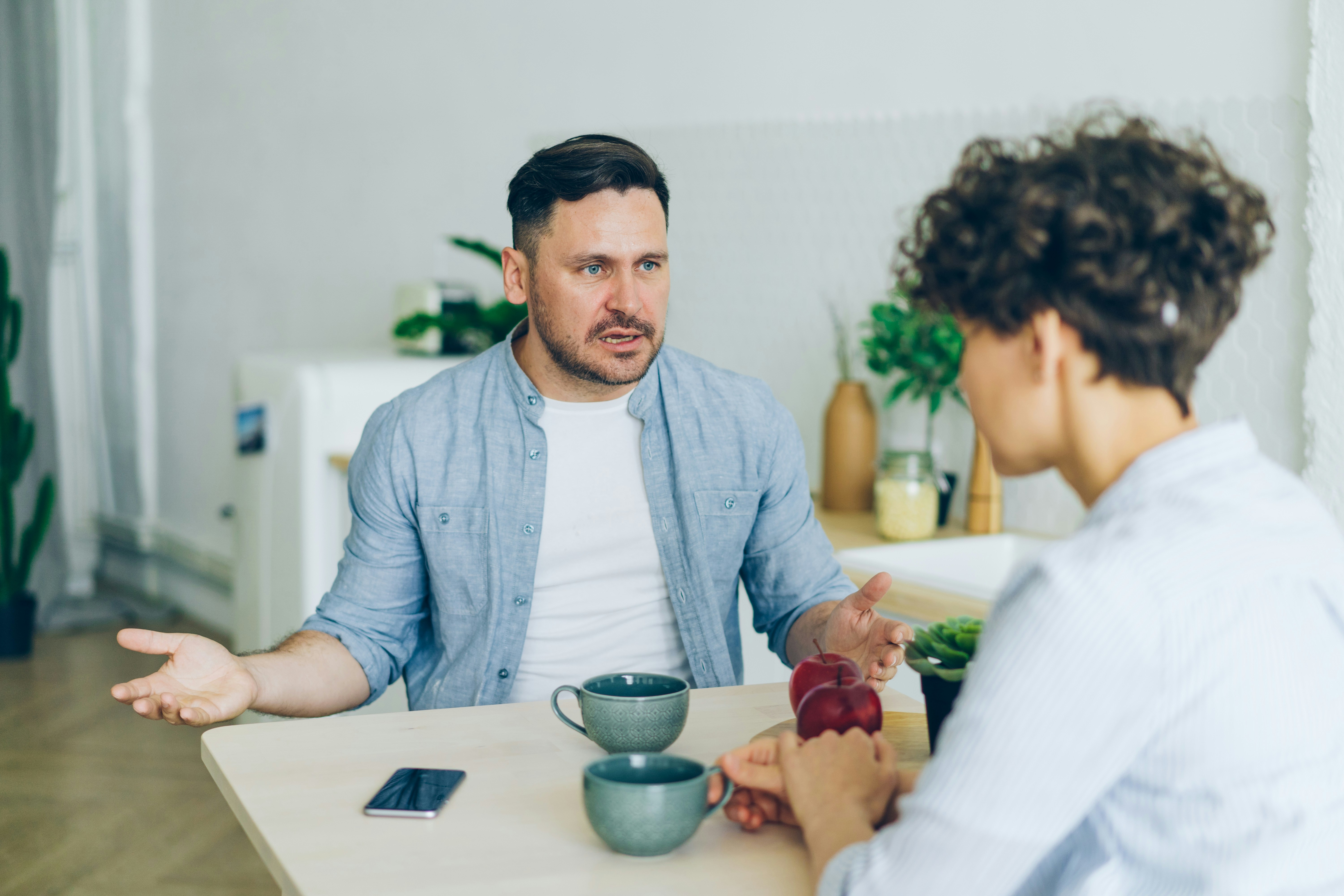 Konflikt am Arbeitsplatz im Büro