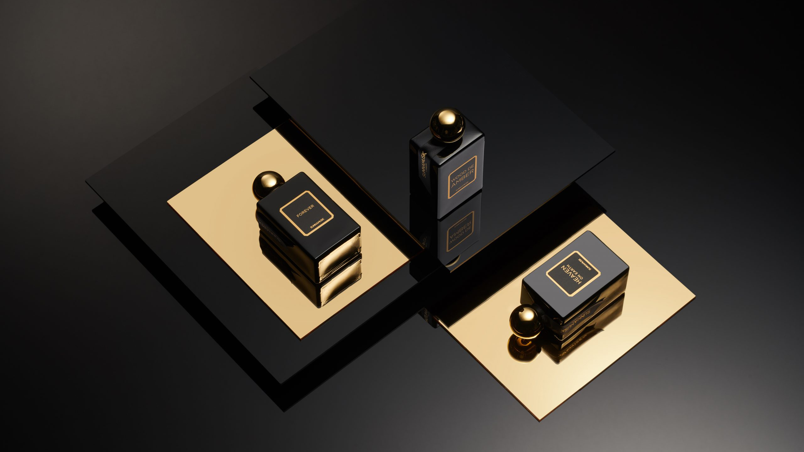 Sunnamusk luxury fragrance product photography by Digitox