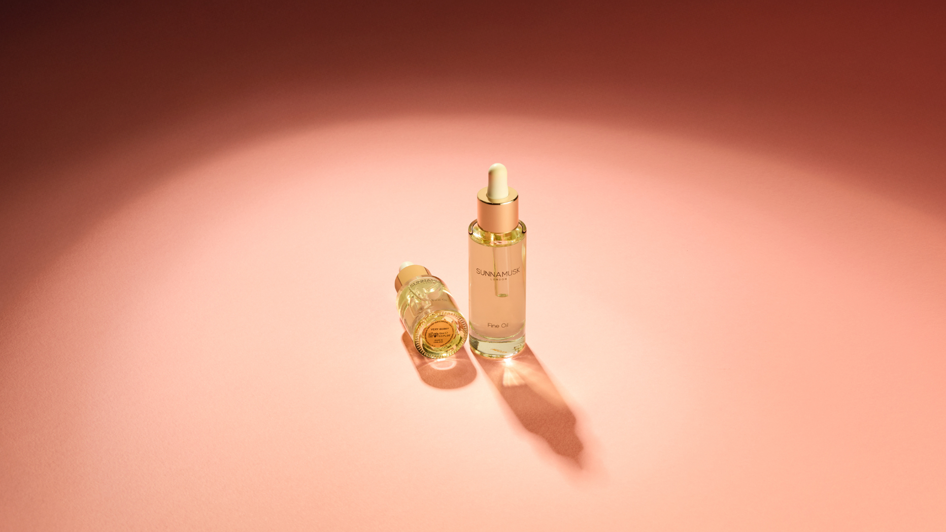 Sunnamusk British fragrance campaign by Digitox