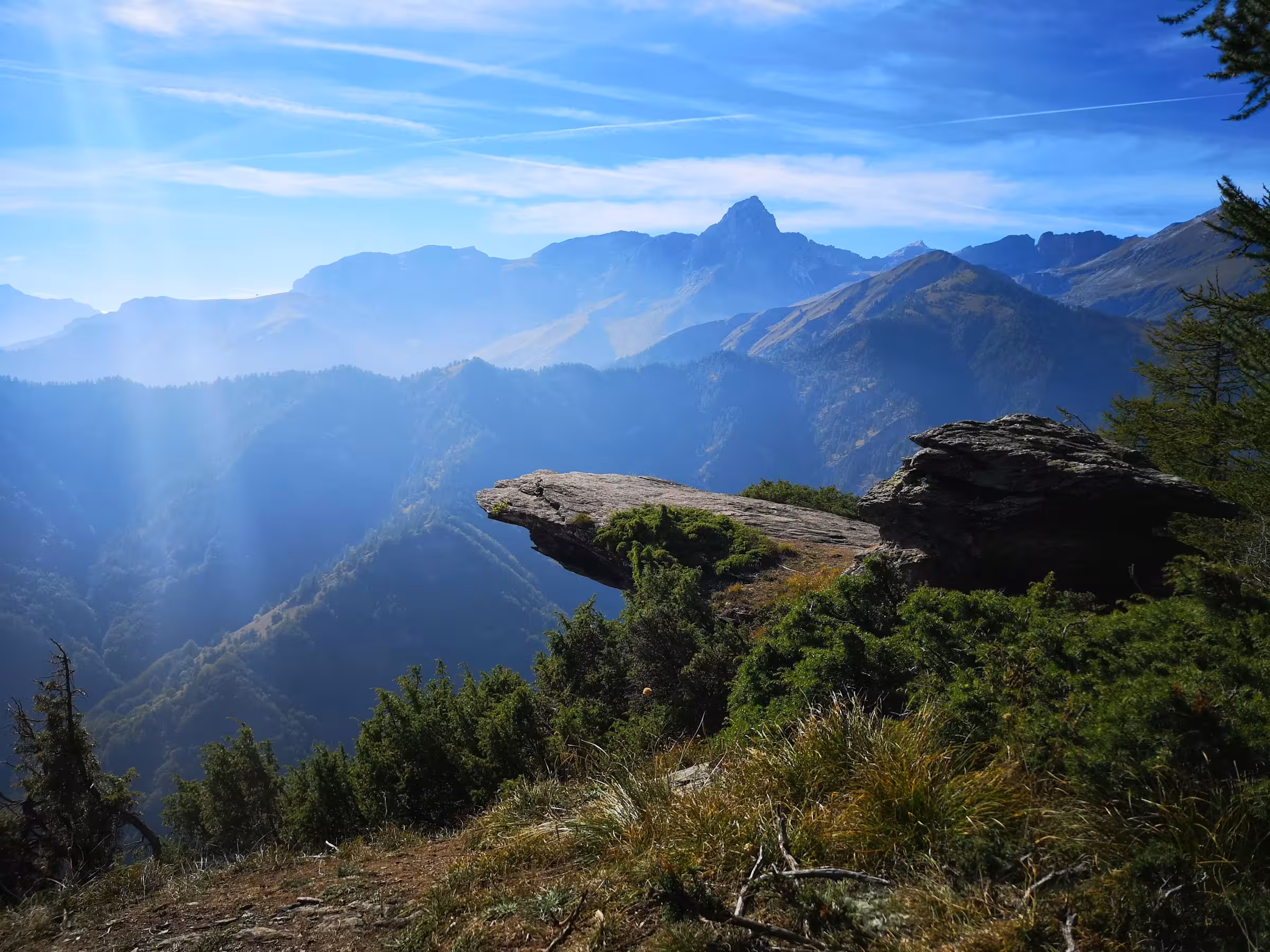 Wide selection of houses, apartments and villas for tourist rental throughout Italy: from the sea to the mountains, from art cities to the countryside, for any type of vacation.