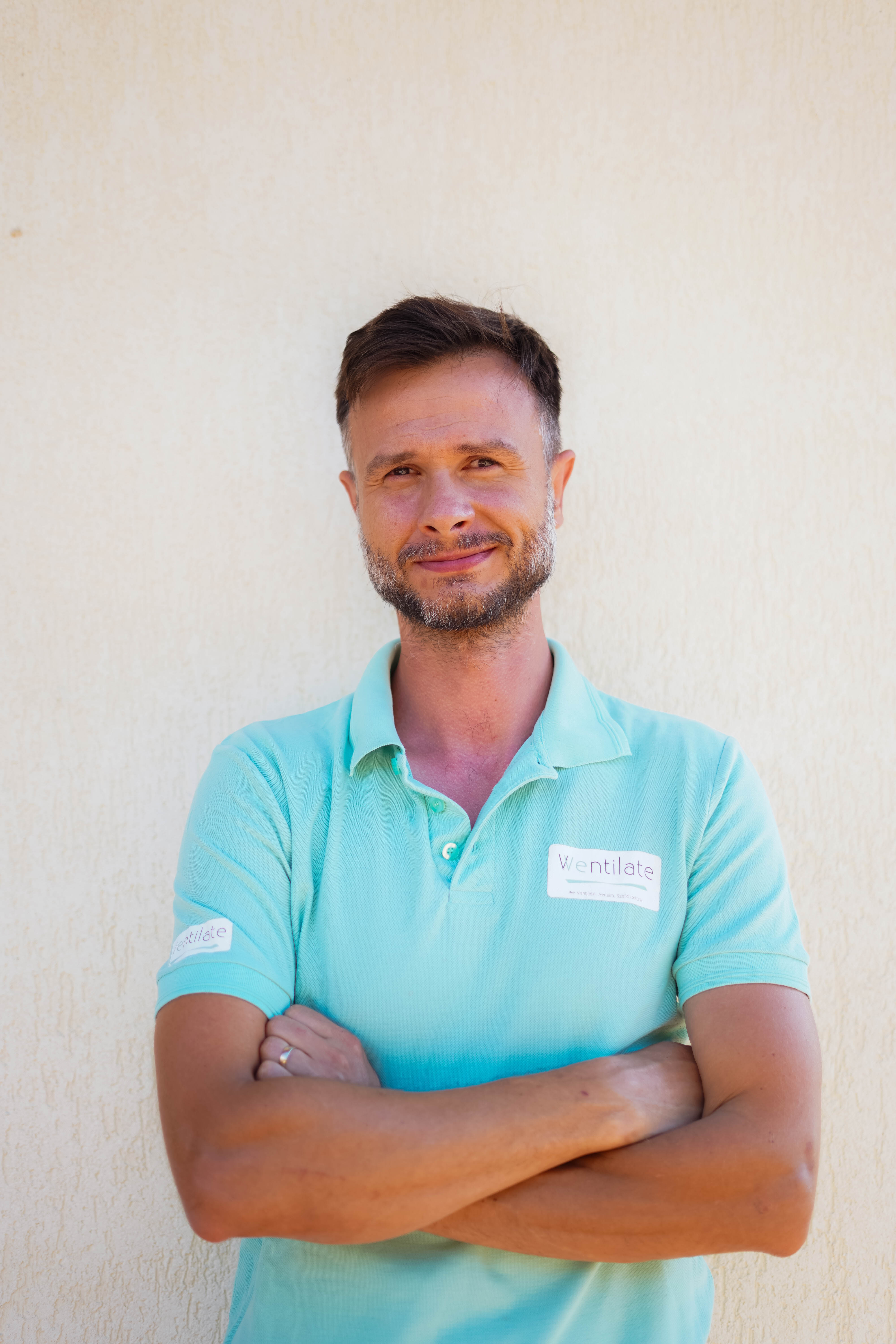 image of teacher using a smartboard (for a edtech)