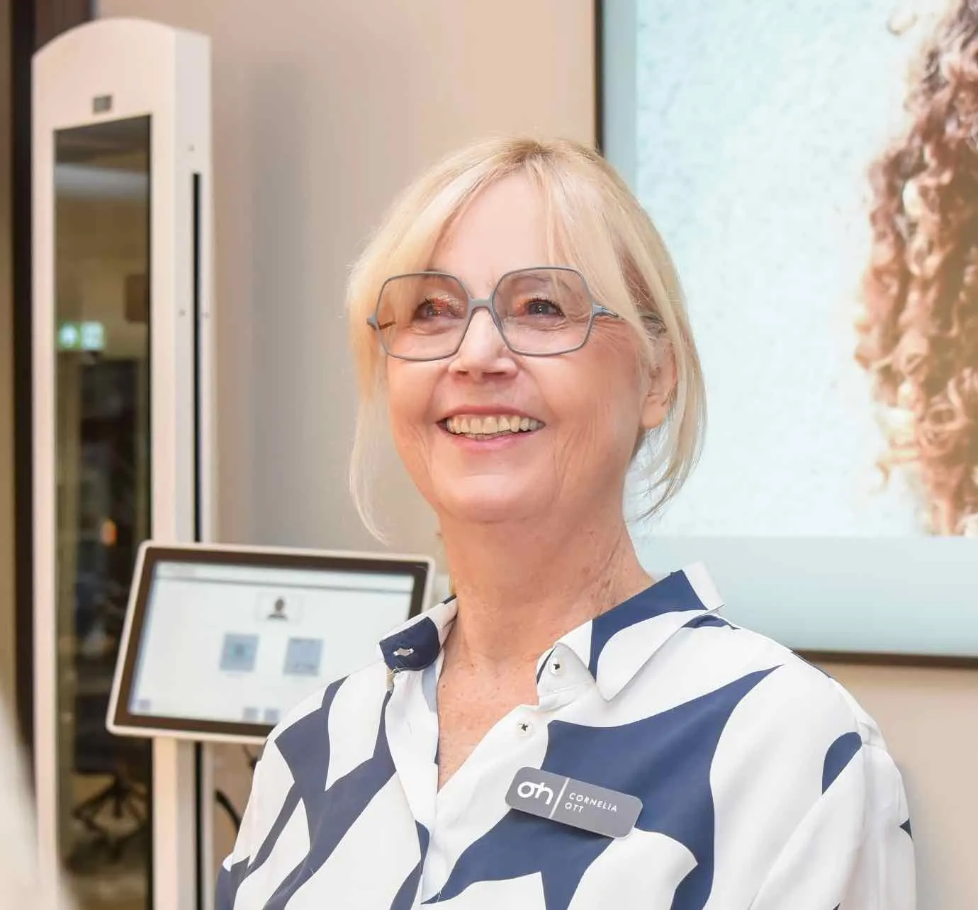 Augenoptikerin Cornelia Ott