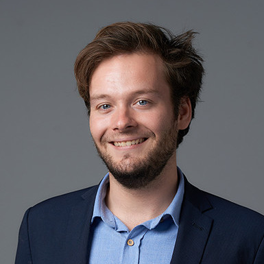 [headshot] image of customer (consulting firm)