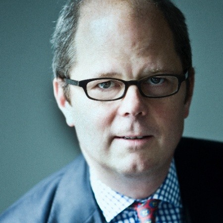 [headshot] image of customer (for a tailors & alteration shop)