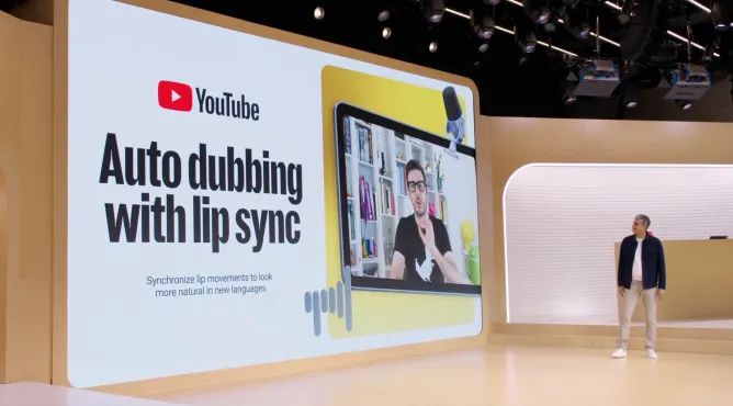 YouTube Präsentation zeigt Auto Dubbing mit Lip-Sync, Moderator auf Bühne erklärt automatische Synchronisation in neue Sprachen.