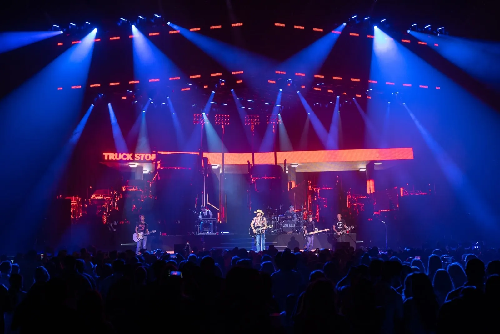 Jason Aldean performing on the Ride All Night Tour