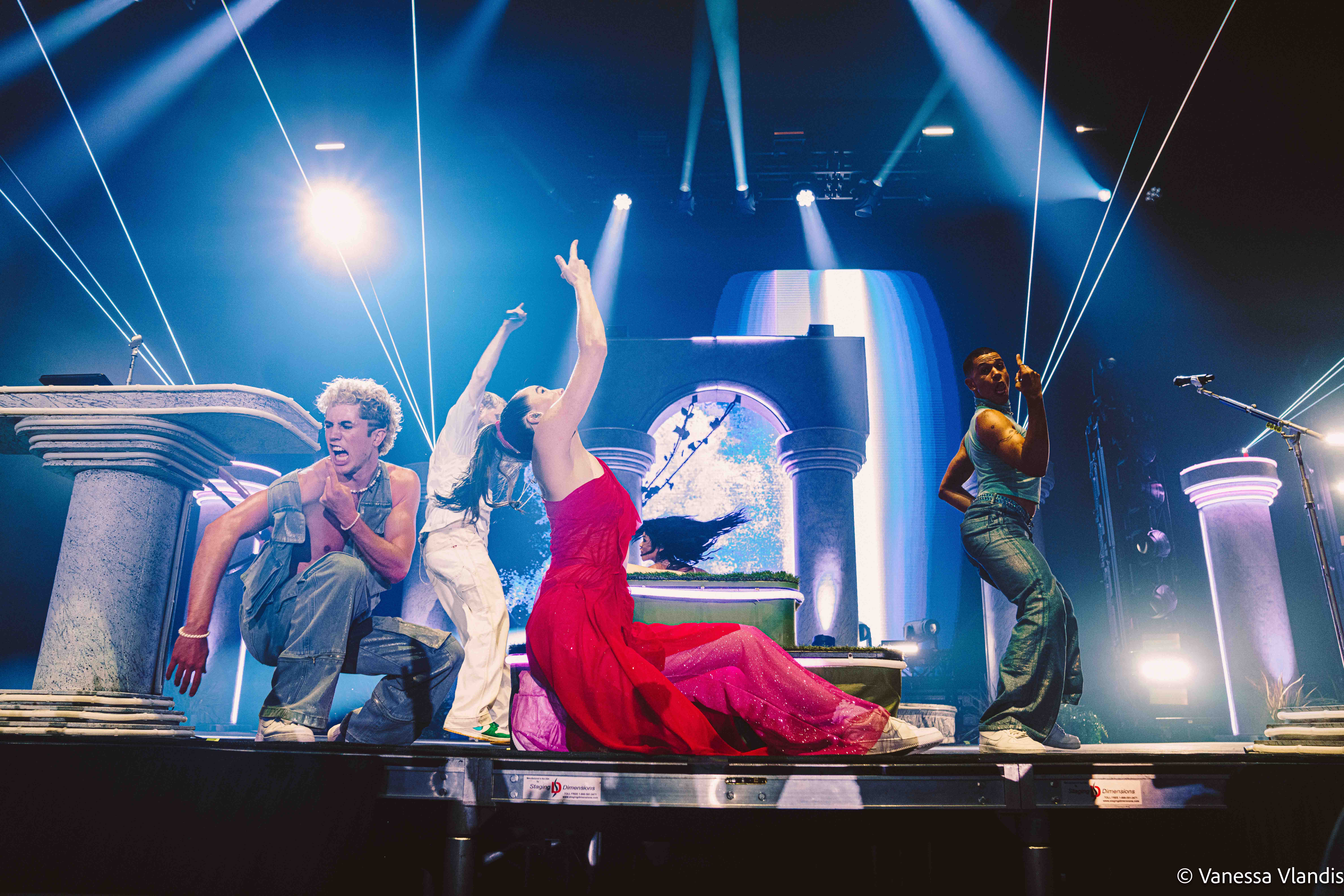 Sofi Tukker - Bread World Tour live