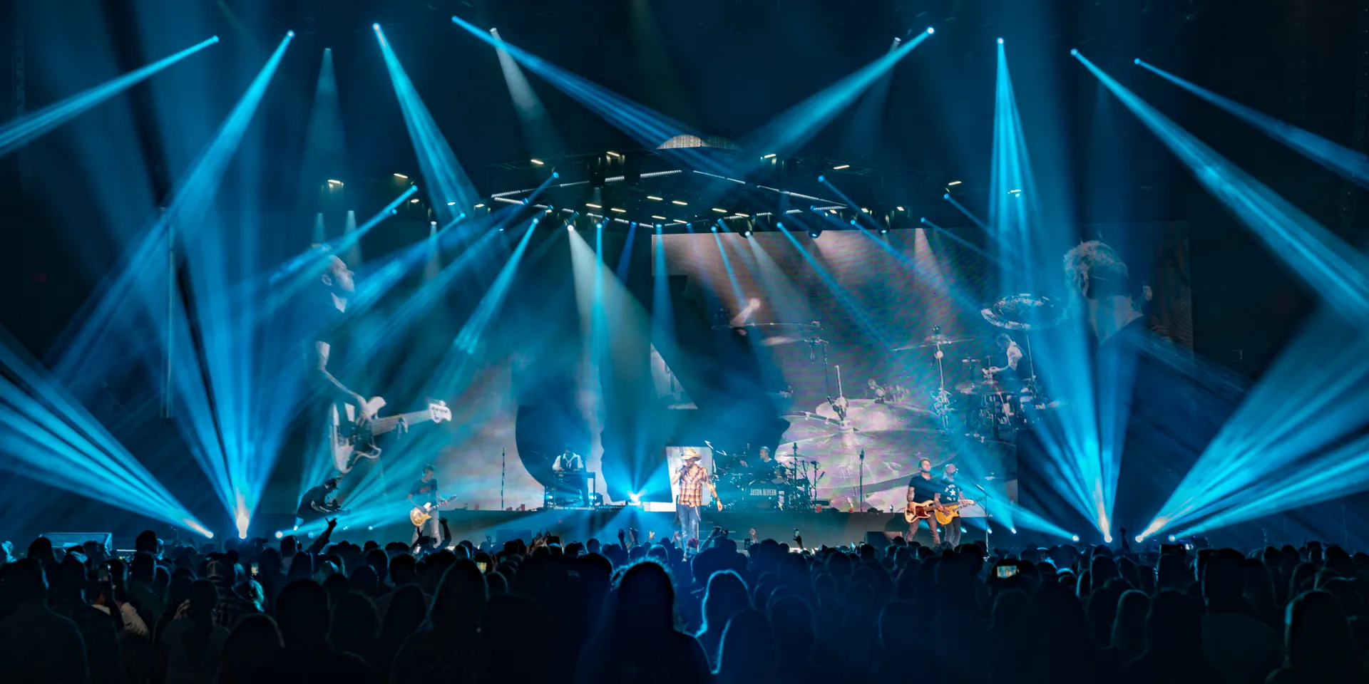 Jason Aldean performing on the Ride All Night Tour