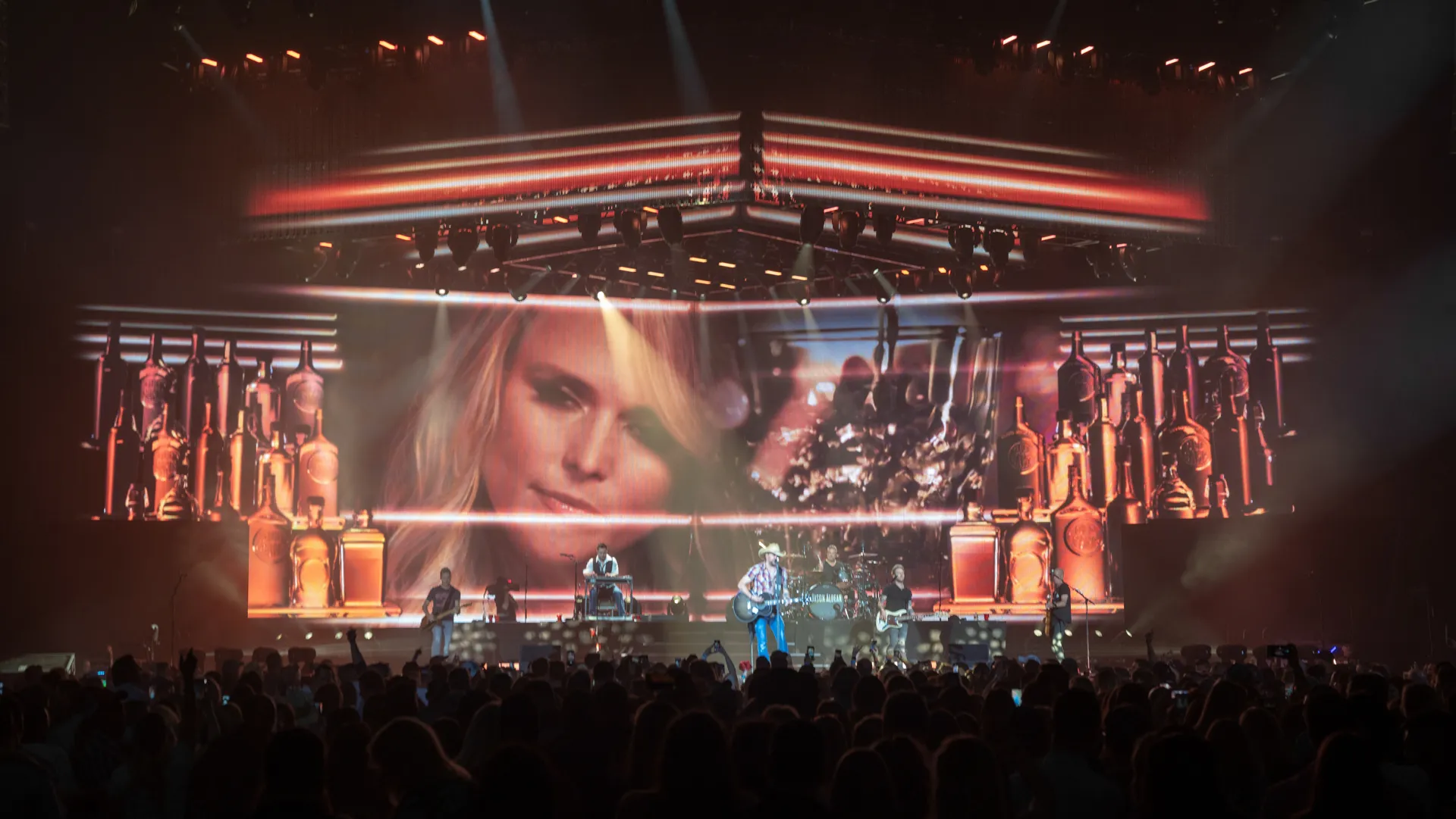 Jason Aldean performing on the Ride All Night Tour