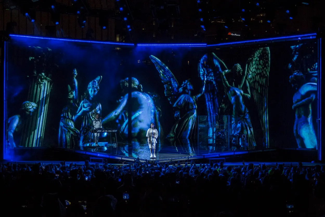 Billie Eilish - When we all fall asleep, where do we go? Live